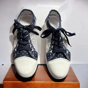 Women's Sneakers Lace Mesh Canvas Shoes Lace Up 7.5 US/38 Euro Worn Once